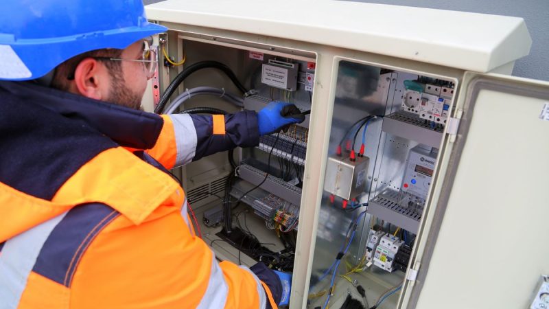 Distribution board installations